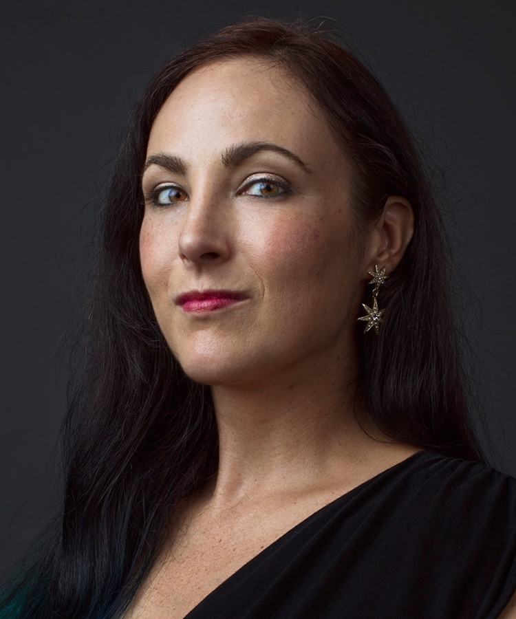 delilah-s-dawson A professional headshot of author Delilah S. Dawson, smiling warmly in a friendly and professional portrait.